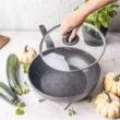 Tigaie wok din aluminiu turnat, marmorata cu strat antiaderent, neagra, cu capac, 28cm , Klausberg