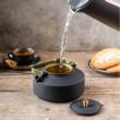  Ceainic din fonta cu strecuratoare, interior emailat, 1l, negru cu elemente aurii, Kinghoff