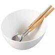 Bol de salata din ceramica, 23.5 cm,  alb, cu un set de linguri cu manere din lemn, Klausberg