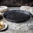 Forma de tarta, metal, acoperita antiaderent, neagra, diametru 28 cm, Klausberg
