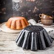 Forma pentru copt, antiaderenta, neagra, diametru 23,5 cm, Klausberg