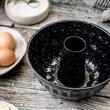  Forma copt, rotund cu orificiu, acoperire antiaderenta, negru, diametru 22 cm, Klausberg