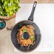 Tigaie wok neagra cu capac, din marmura, 28 cm, Klausberg