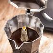 Aparat pentru cafea, espressor, aluminiu, 12 cesti 600 ml, negru/auriu, kKnghoff