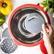  Bol inox, cu razatoare incorporata in capac, rosu, capacitate 5l, KingHoff