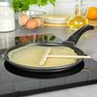 Tigaie pentru clatite din aluminiu cu invelis antiaderent, diametru 26 cm, accesoriu lemn inclus, negru, Kinghoff