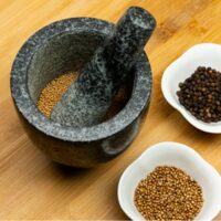 Mojar cu pistil din granit, 12cm negru, Kinghoff