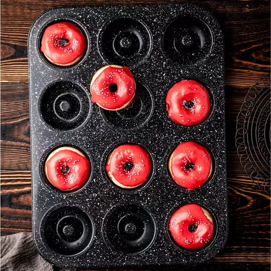 Forma de copt, pentru coacerea a 6 briose, cu invelis antiaderent, neagra, 26,5x17,5 cm, Klausberg