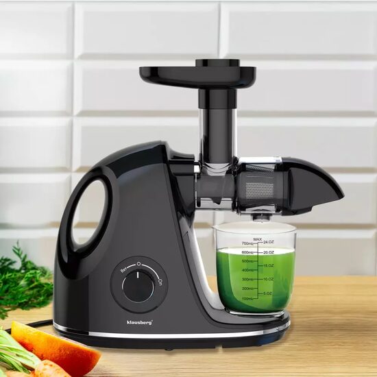 Storcator pentru fructe si legume, putere 150 W, tehnologie de presare la rece, negru, Klausberg