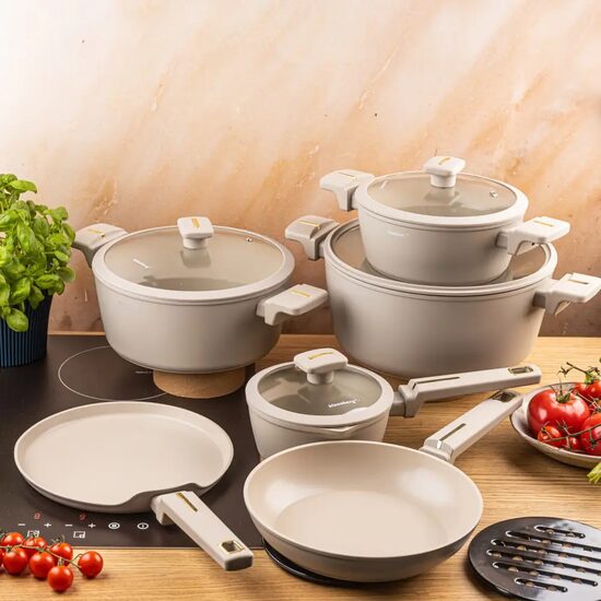 Set oale din aluminiu turnat cu strat antiaderent, bej, 12 piese, Klausberg